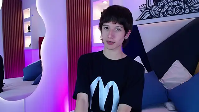 Snapshot of Emo_Boy_ chatting on 18, 2, 2026 Emo Boy online show from 18, 2, 2026