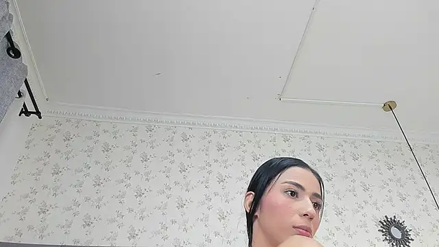 Snapshot of nicollandjhon chatting on 24, 10, 2025 nicollandjhon online show from 24, 10, 2025