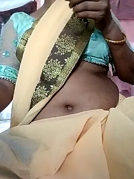 Snapshot of Sexy_Riya_Bhabhi chatting on 8, 10, 2025 Sexy Riya Bhabhi online show from 8, 10, 2025
