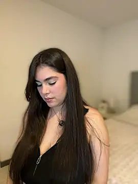 Isabella LaRue online show from 24, 3, 2026