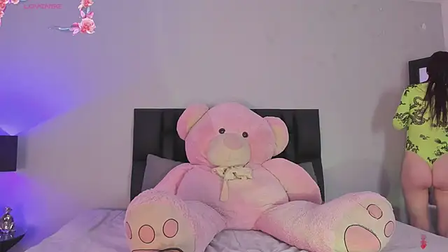 Snapshot of SaradaParker chatting on 19, 2, 2026 SaradaParker online show from 19, 2, 2026