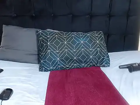 CaramelBootty online show from 3, 11, 2025