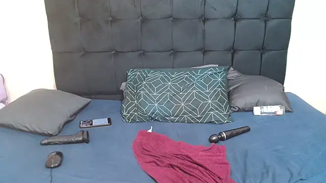 CaramelBootty online show from 14, 1, 2026