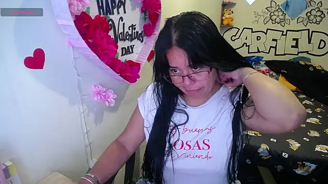 Snapshot of Miss__kendra_ chatting on 22, 5, 2026 Miss kendra online show from 22, 5, 2026