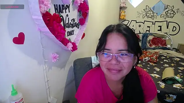 Snapshot of Miss__kendra_ chatting on 9, 6, 2026 Miss kendra online show from 9, 6, 2026