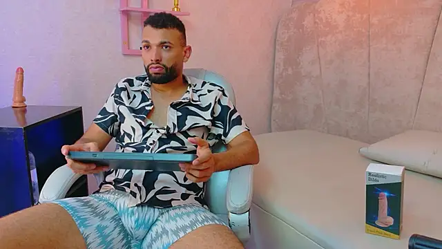 Snapshot of onlymen2025 chatting on 7, 11, 2025 onlymen2025 online show from 7, 11, 2025