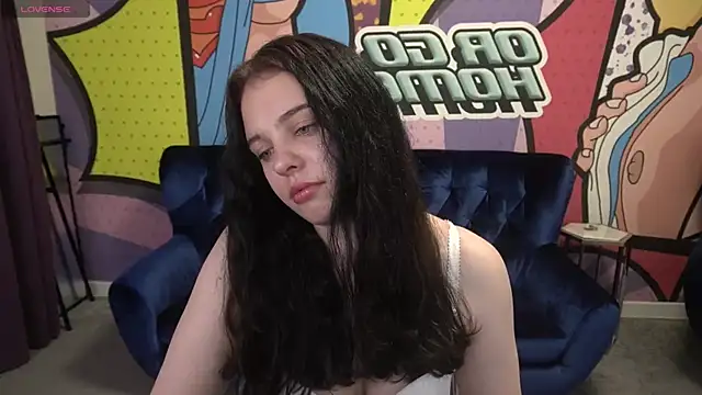 Snapshot of SnowWhiti chatting on 24, 5, 2026 SnowWhiti online show from 24, 5, 2026