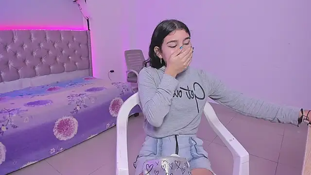 beiby glow online show from 7, 11, 2025