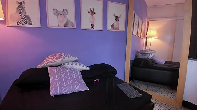 Snapshot of TanishaReyes chatting on 31, 10, 2025 TanishaReyes online show from 31, 10, 2025