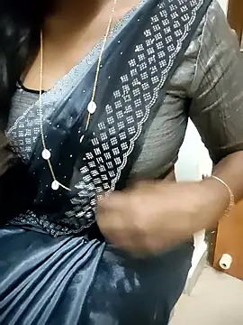 Tamilmallu-duskygirl03 online show from 16, 12, 2025