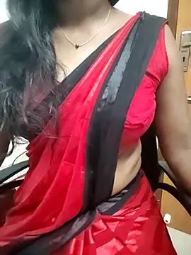 Snapshot of Tamilmallu-duskygirl03 chatting on 30, 4, 2026 Tamilmallu-duskygirl03 online show from 30, 4, 2026