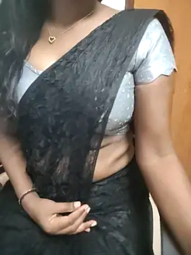 Snapshot of Tamilmallu-duskygirl03 chatting on 15, 5, 2026 Tamilmallu-duskygirl03 online show from 15, 5, 2026