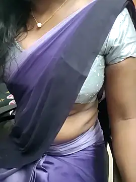Snapshot of Tamilmallu-duskygirl03 chatting on 25, 5, 2026 Tamilmallu-duskygirl03 online show from 25, 5, 2026