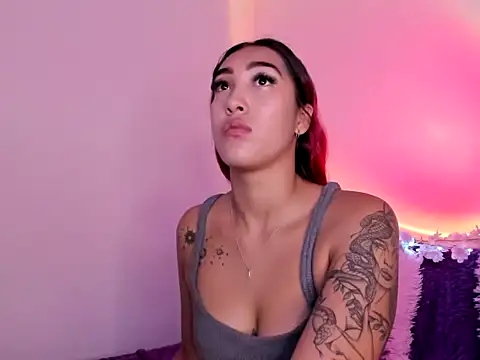 HeidyRousse online show from 15, 11, 2025