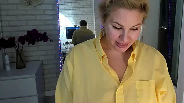 Passion-Blondy online show from 10, 10, 2025