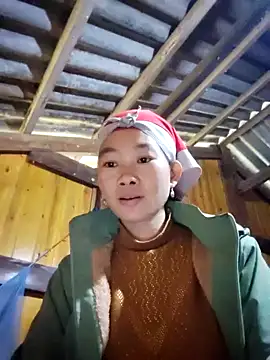 gio-thu online show from 4, 12, 2025