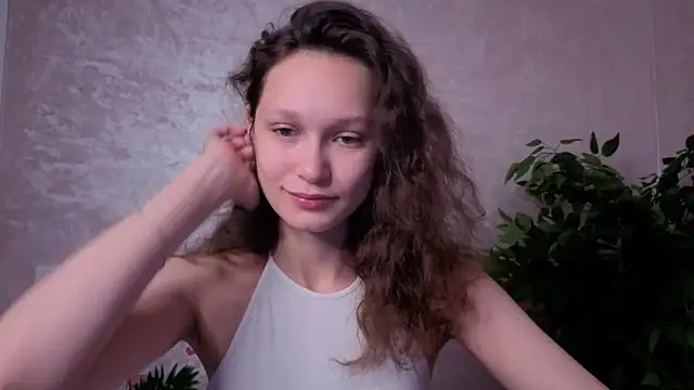 VeronaQueenn online show from 9, 10, 2025