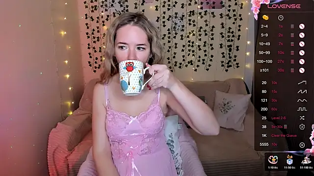 Evaa Braunn online show from 15, 11, 2025