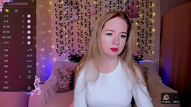 Evaa Braunn online show from 19, 12, 2025