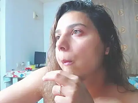 MadisonCharm online show from 16, 4, 2026