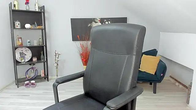 BettyJamess online show from 17, 12, 2025