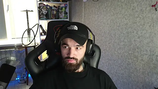 Nik Namee online show from 2, 12, 2025