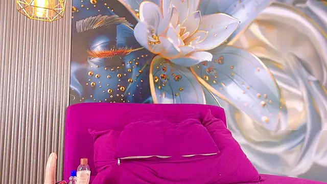 Snapshot of ChannelCroix chatting on 21, 11, 2025 ChannelCroix online show from 21, 11, 2025