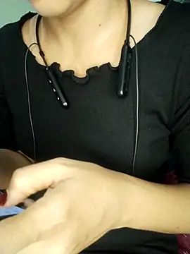 Snapshot of Royal_Shona chatting on 11, 10, 2025 Royal Shona online show from 11, 10, 2025