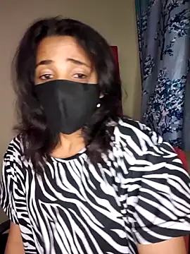 Snapshot of Royal_Shona chatting on 16, 10, 2025 Royal Shona online show from 16, 10, 2025