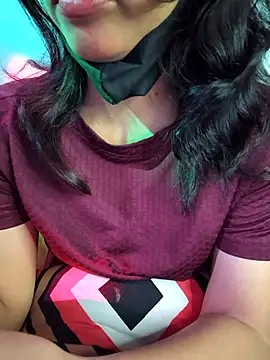 Snapshot of Royal_Shona chatting on 13, 11, 2025 Royal Shona online show from 13, 11, 2025