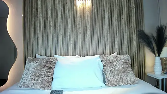 VanneCamiel online show from 30, 10, 2025