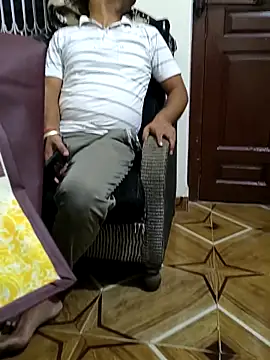 Snapshot of Yogesh_89 chatting on 14, 10, 2025 Yogesh 89 online show from 14, 10, 2025