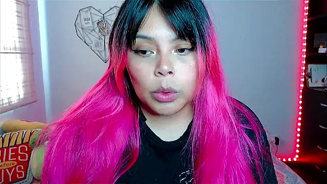 EllieMoonX online show from 5, 1, 2026