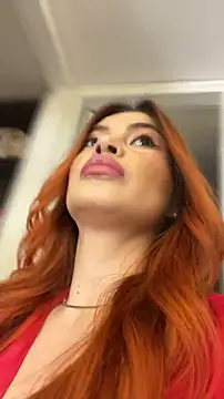 Snapshot of AbrilColls_ chatting on 1, 11, 2025 AbrilColls online show from 1, 11, 2025