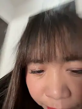 weiww1995 online show from 17, 12, 2025