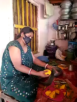 Sweet-Maddlina online show from 5, 3, 2026