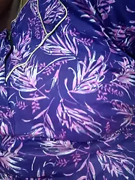 Snapshot of sweetrevathi chatting on 15, 10, 2025 sweetrevathi online show from 15, 10, 2025