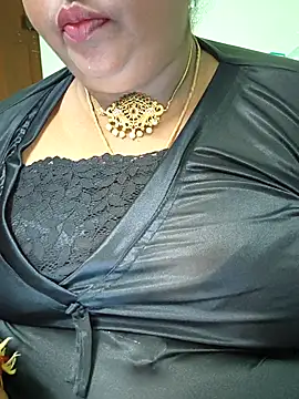 Snapshot of sweetrevathi chatting on 15, 10, 2025 sweetrevathi online show from 15, 10, 2025