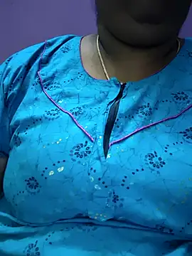 Snapshot of sweetrevathi chatting on 7, 11, 2025 sweetrevathi online show from 7, 11, 2025