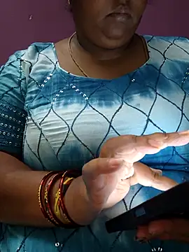 Snapshot of sweetrevathi chatting on 15, 11, 2025 sweetrevathi online show from 15, 11, 2025