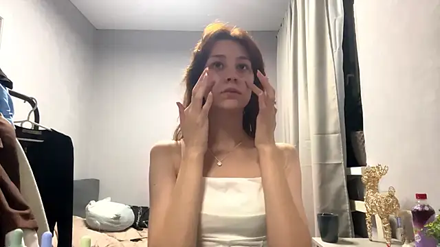 WildPeachh online show from 20, 11, 2025