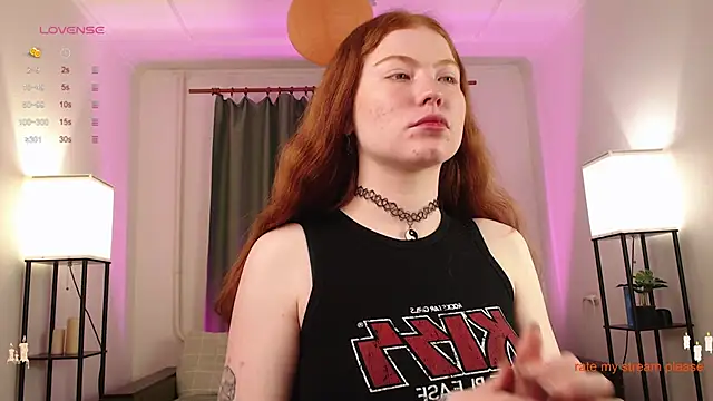 Snapshot of GingerCute chatting on 2, 11, 2025 GingerCute online show from 2, 11, 2025