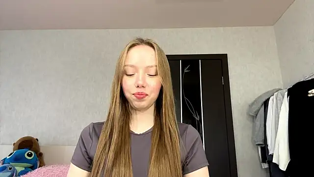 Snapshot of AntoniaMoravick chatting on 20, 10, 2025 AntoniaMoravick online show from 20, 10, 2025