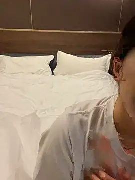 Snapshot of zhenzhen666 chatting on 2, 11, 2025 zhenzhen666 online show from 2, 11, 2025