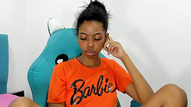 Dakota evans18 online show from 28, 11, 2025