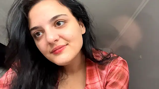 Snapshot of Babis_girlsss chatting on 11, 11, 2025 Babis girlsss online show from 11, 11, 2025