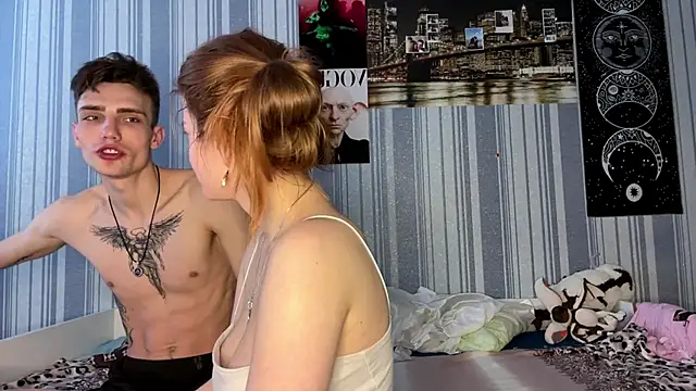 EmiliaCouple online show from 4, 3, 2026