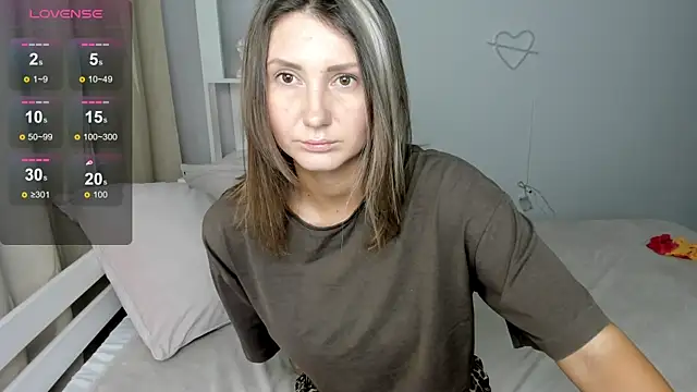 NikkiKiss   online show from 25, 10, 2025