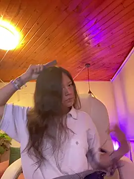 Ninfa pink online show from 29, 11, 2025