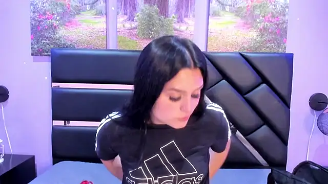 Snapshot of GAbrielaBotero chatting on 13, 11, 2025 GAbrielaBotero online show from 13, 11, 2025